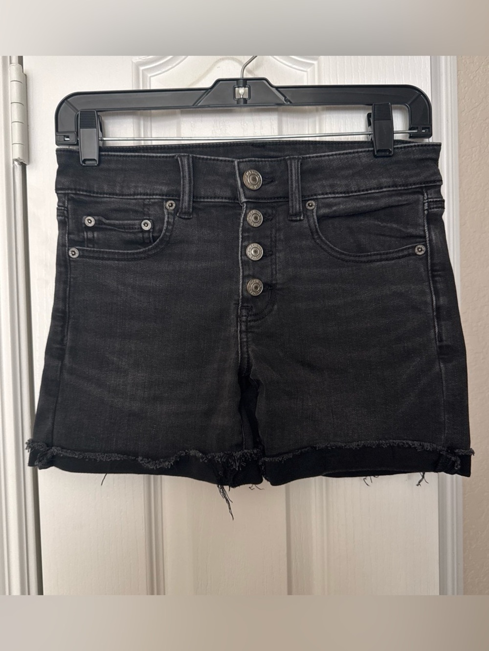 American Eagle Next Level Stretch Black Jean Midi Shorts Size 2 Button Fly Denim